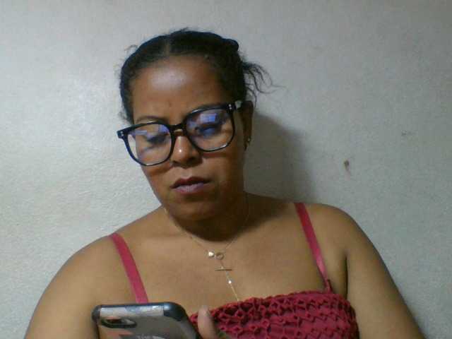 Barbie12 live cam on BongaCams