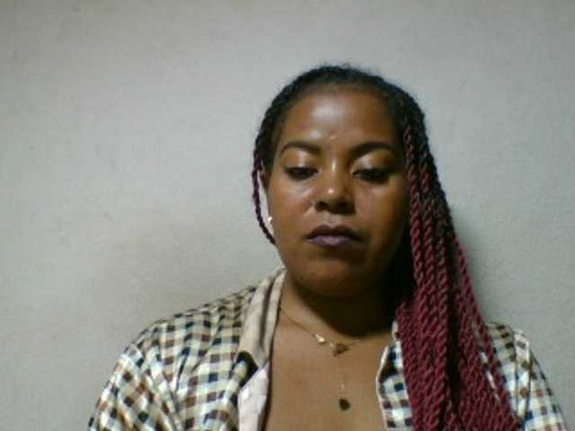 Barbie12 live cam on BongaCams