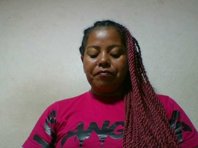 Barbie12 live cam on BongaCams