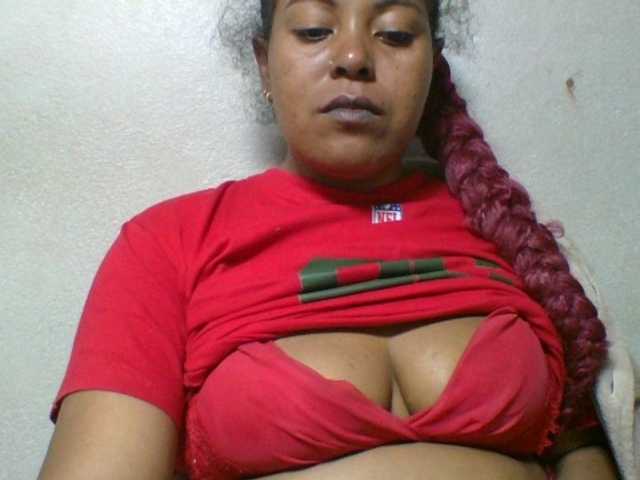 Barbie12 live cam on BongaCams