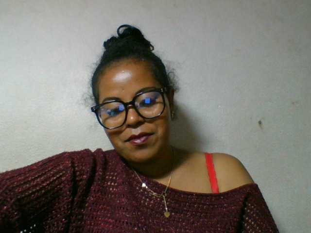 Barbie12 live cam on BongaCams