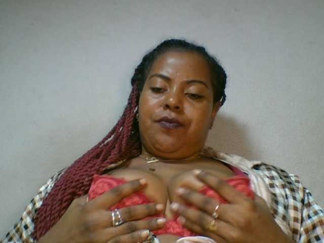 Barbie12 live cam on BongaCams