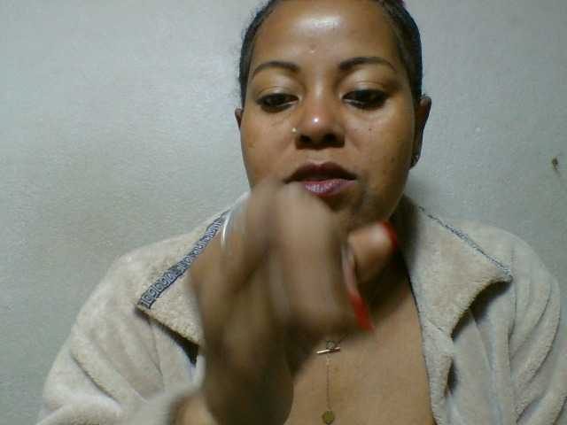 Barbie12 live cam on BongaCams