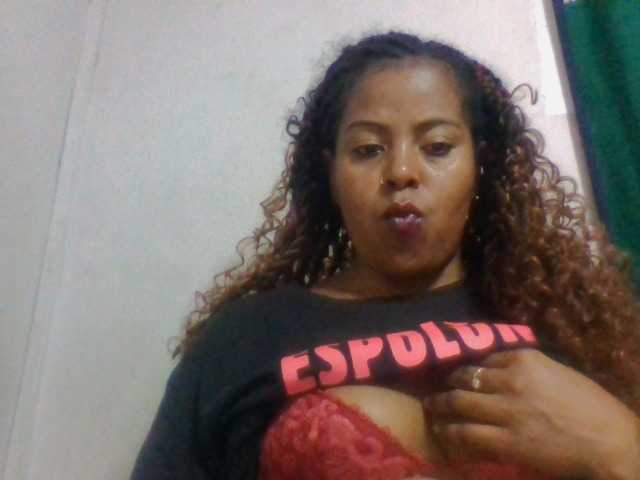 Barbie12 live cam on BongaCams