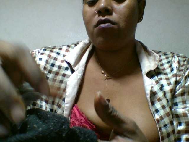 Barbie12 live cam on BongaCams