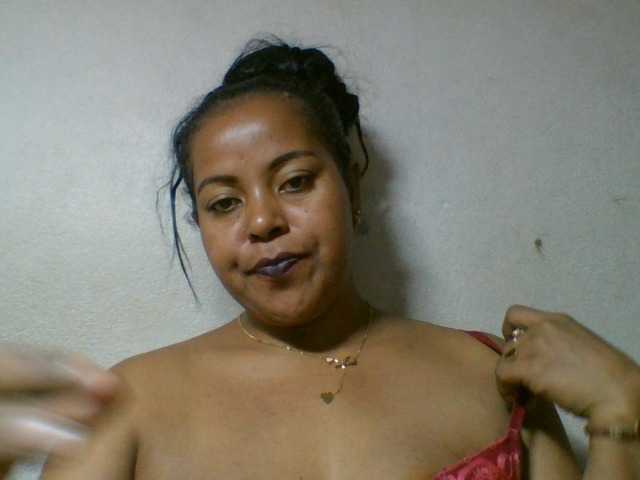 Barbie12 live cam on BongaCams