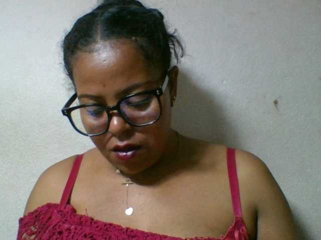 Barbie12 live cam on BongaCams