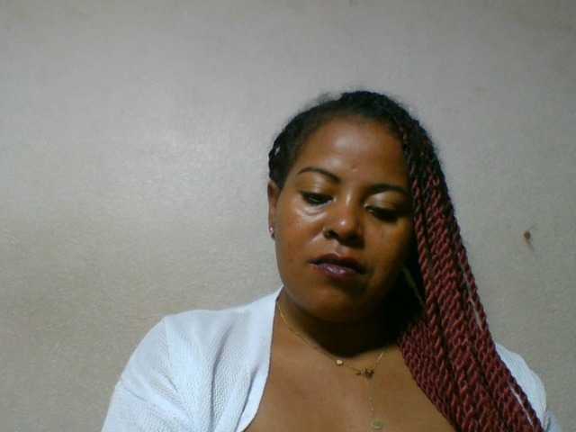 Barbie12 live cam on BongaCams