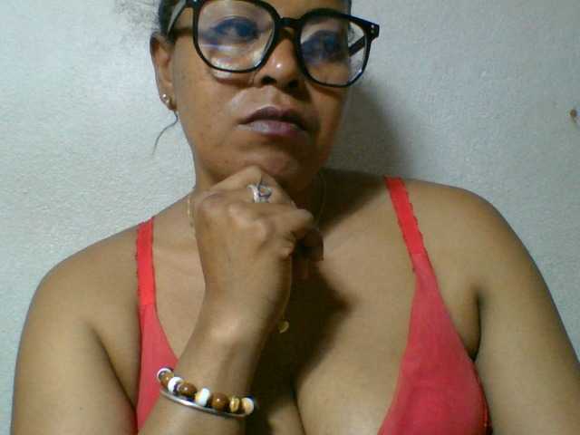 Barbie12 live cam on BongaCams
