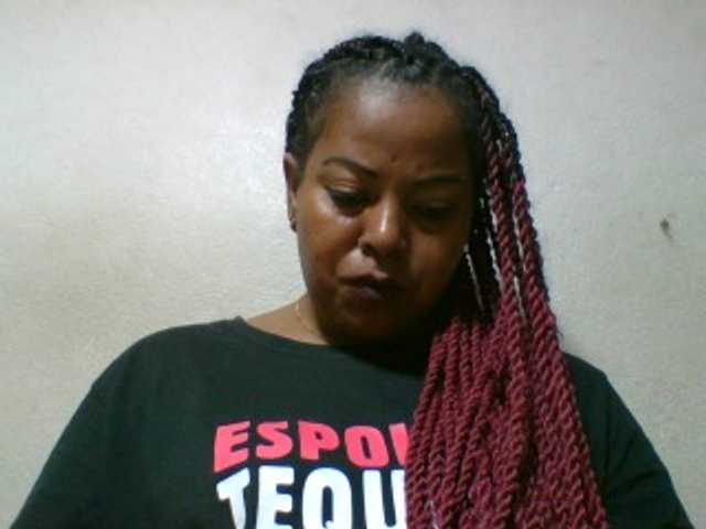 Barbie12 live cam on BongaCams