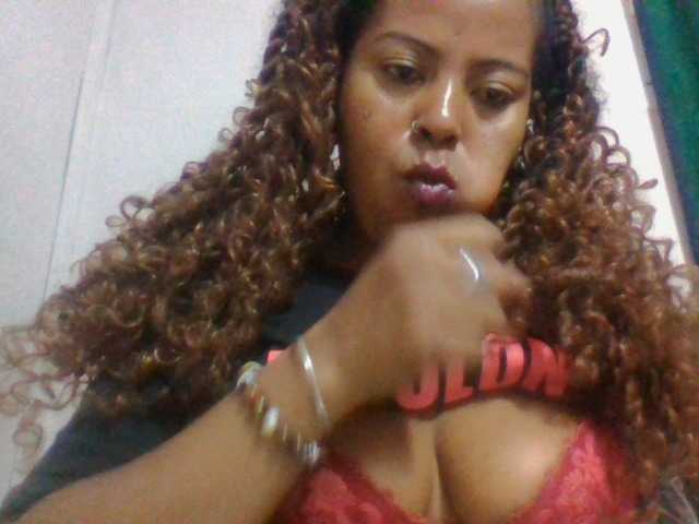 Barbie12 live cam on BongaCams