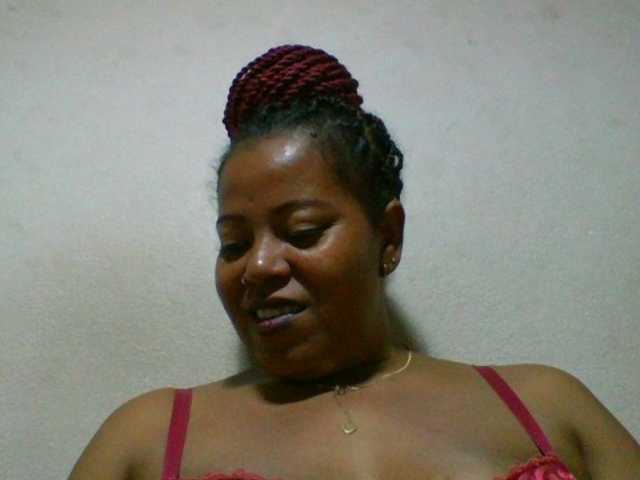 Barbie12 live cam on BongaCams