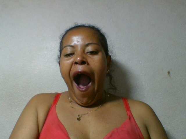 Barbie12 live cam on BongaCams