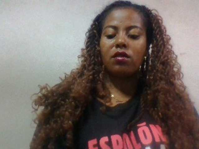 Barbie12 live cam on BongaCams