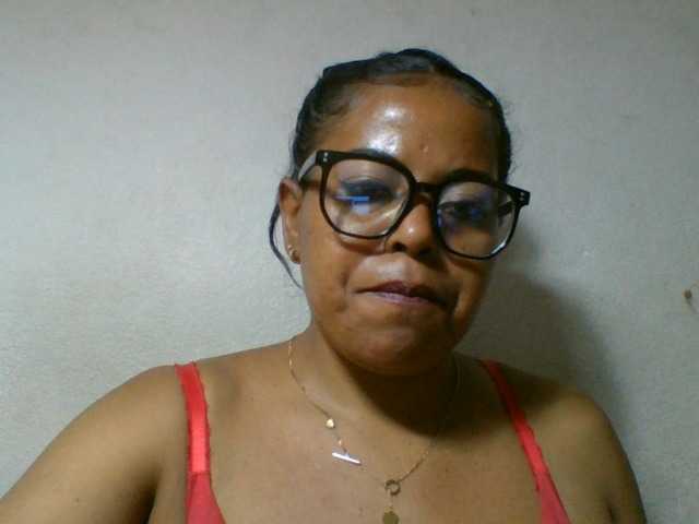 Barbie12 live cam on BongaCams