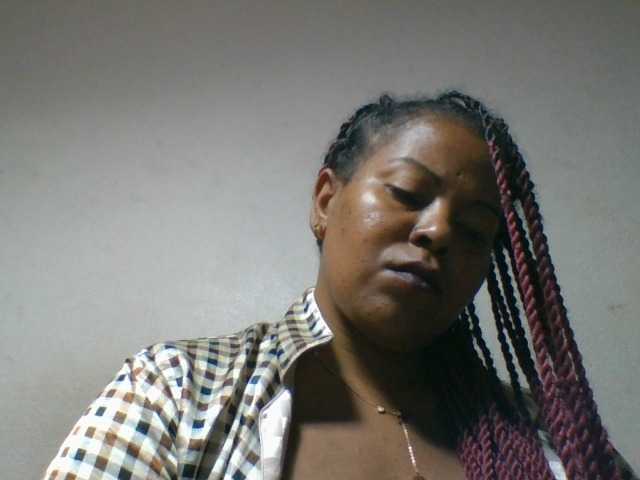 Barbie12 live cam on BongaCams