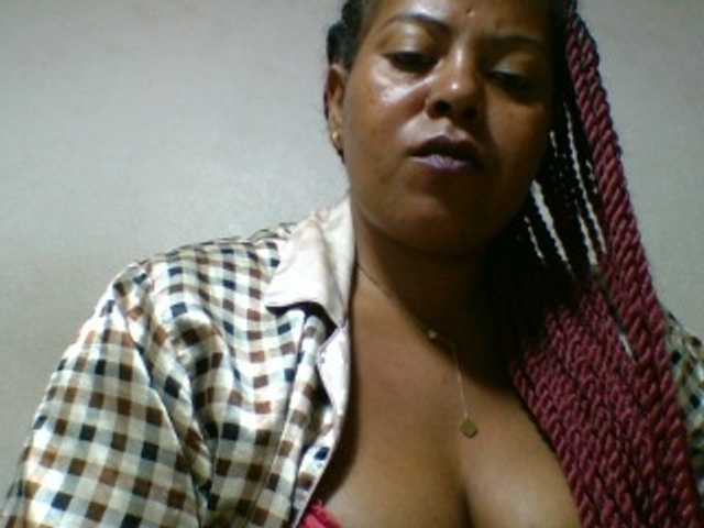 Barbie12 live cam on BongaCams