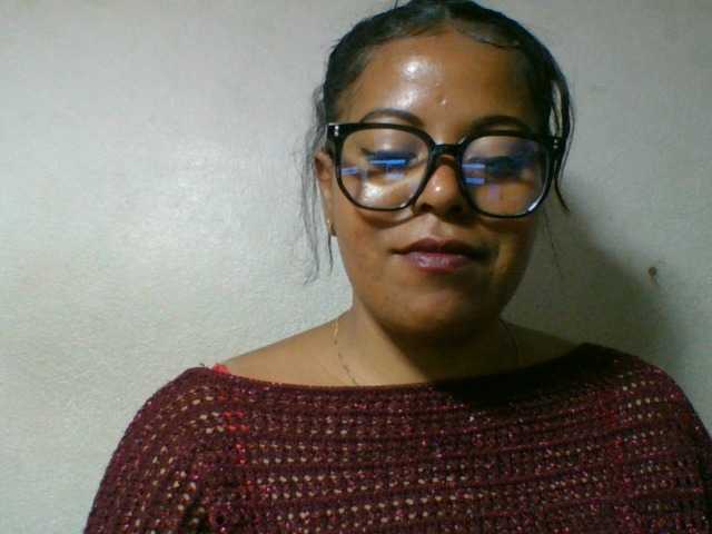 Barbie12 live cam on BongaCams