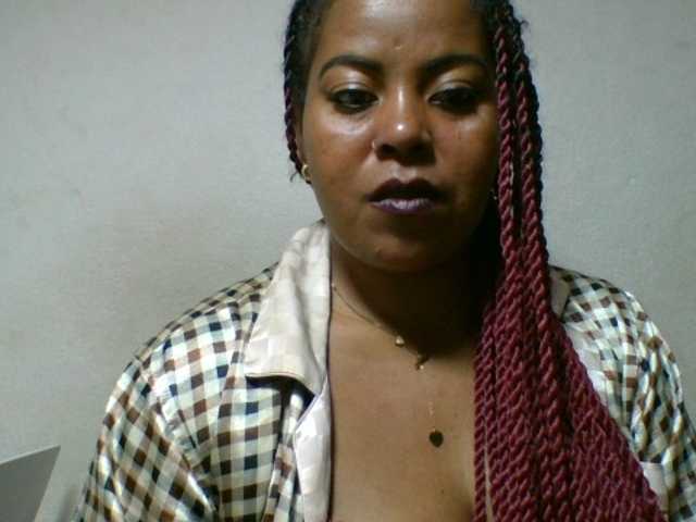 Barbie12 live cam on BongaCams