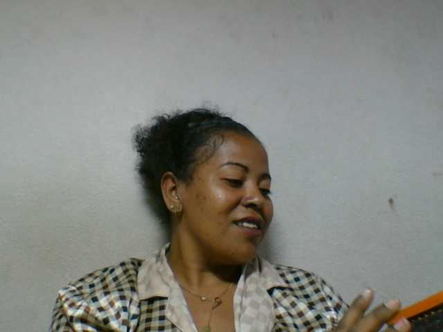 Barbie12 live cam on BongaCams