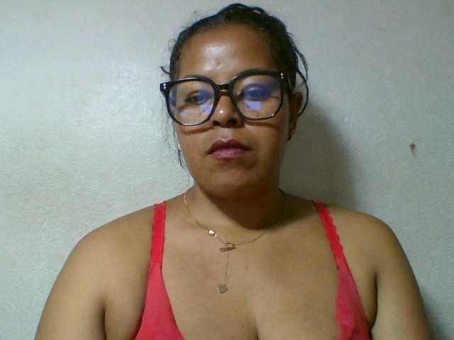 Barbie12 live cam on BongaCams