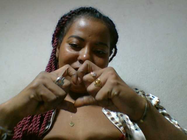 Barbie12 live cam on BongaCams