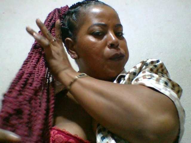 Barbie12 live cam on BongaCams