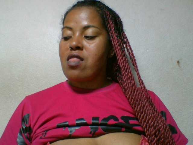 Barbie12 live cam on BongaCams