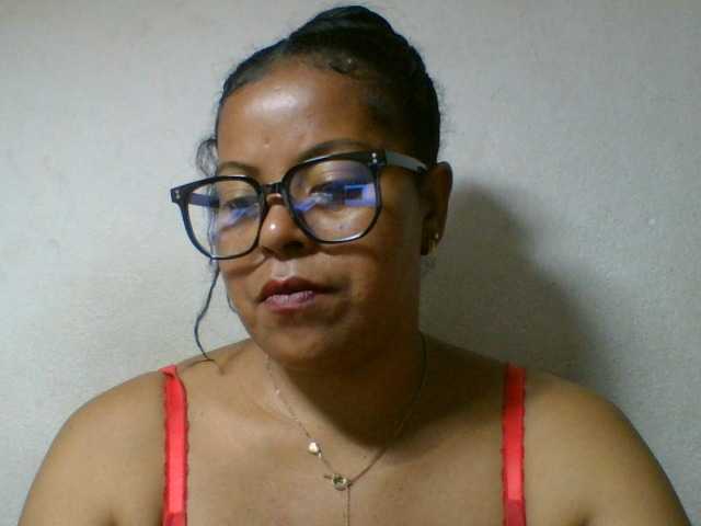 Barbie12 live cam on BongaCams