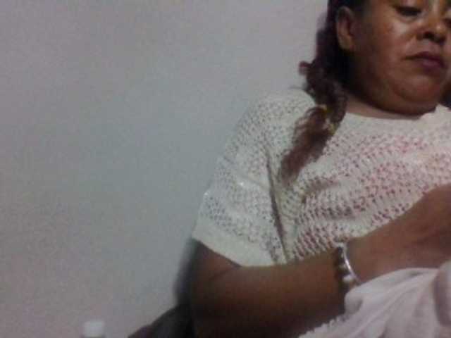 Barbie12 live cam on BongaCams