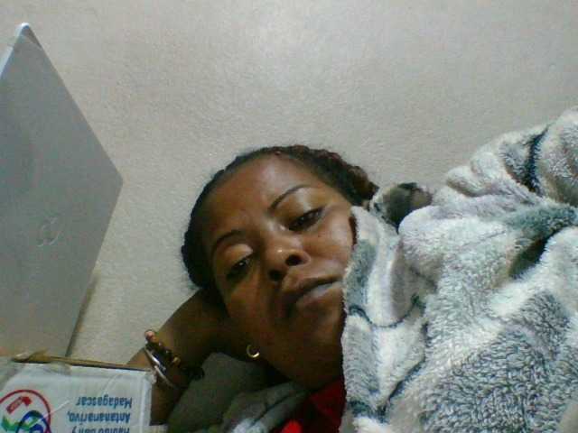 Barbie12 live cam on BongaCams