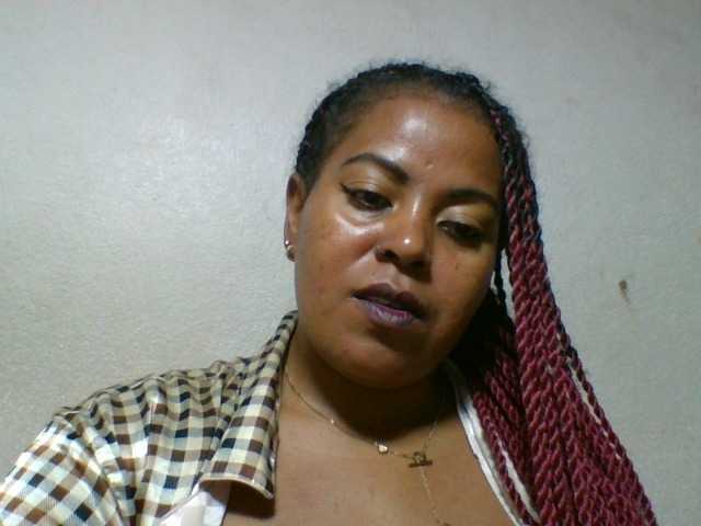Barbie12 live cam on BongaCams