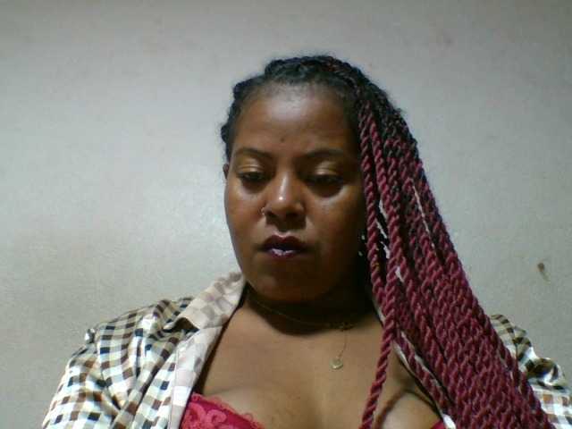 Barbie12 live cam on BongaCams