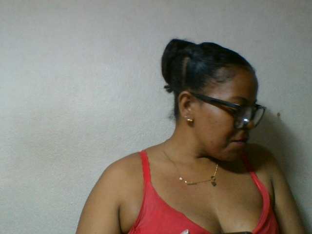 Barbie12 live cam on BongaCams