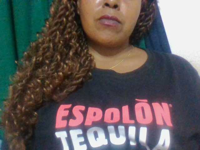 Barbie12 live cam on BongaCams