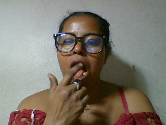Barbie12 live cam on BongaCams