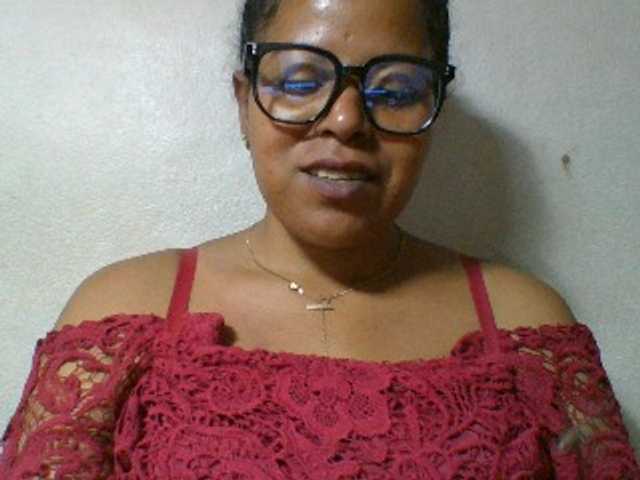 Barbie12 live cam on BongaCams