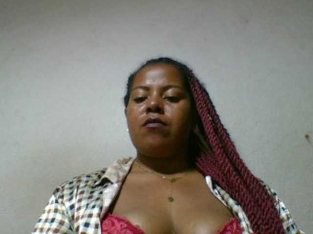 Barbie12 live cam on BongaCams