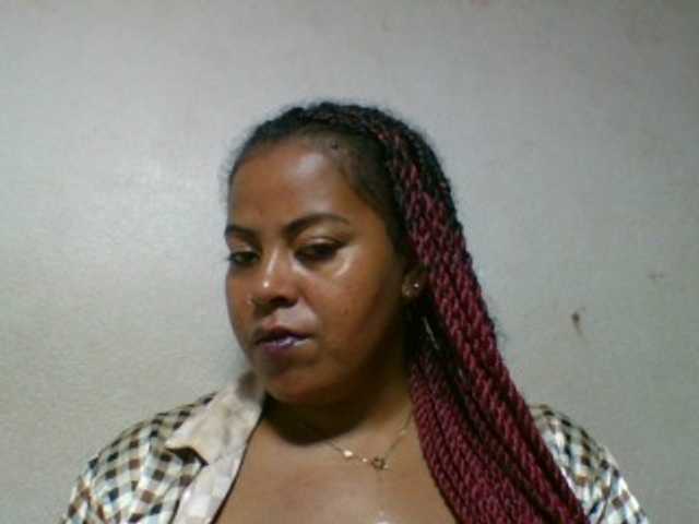 Barbie12 live cam on BongaCams