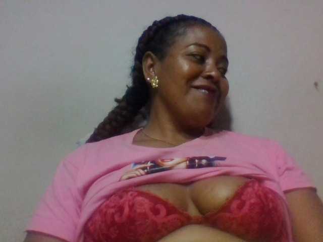 Barbie12 live cam on BongaCams