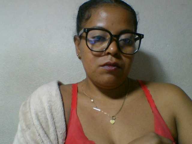 Barbie12, en vivo ahora en BongaCams