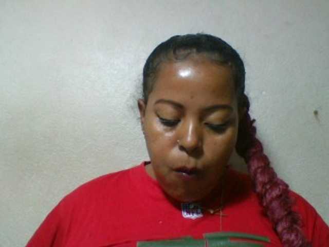 Barbie12 live cam on BongaCams