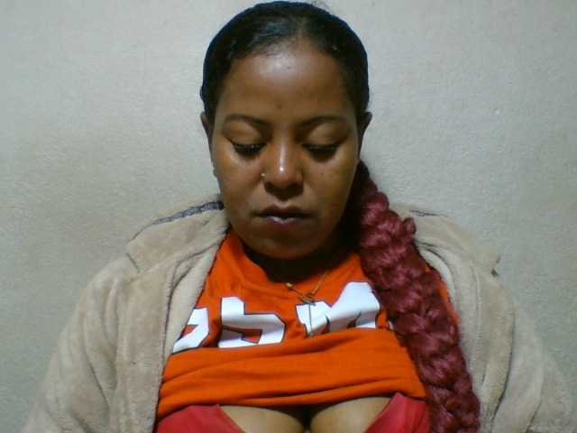 Barbie12 live cam on BongaCams