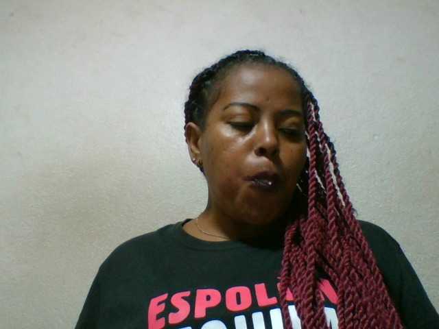 Barbie12 live cam on BongaCams