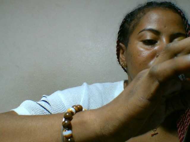 Barbie12 live cam on BongaCams