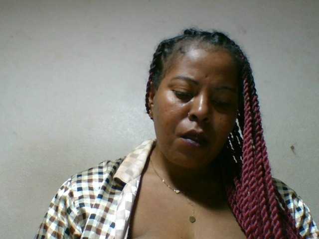 Barbie12 live cam on BongaCams