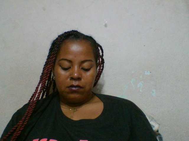 Barbie12 live cam on BongaCams