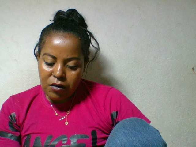 Barbie12 live cam on BongaCams