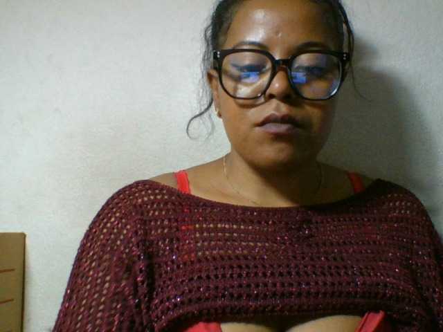 Barbie12 live cam on BongaCams