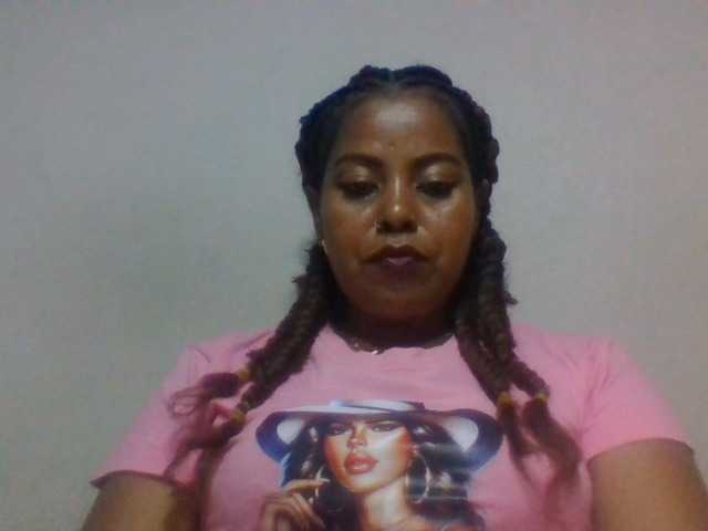 Barbie12 live cam on BongaCams